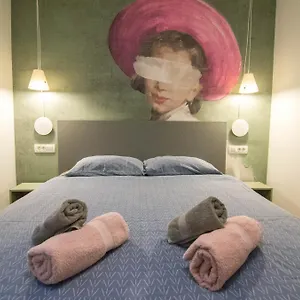  Apartment Romiru And